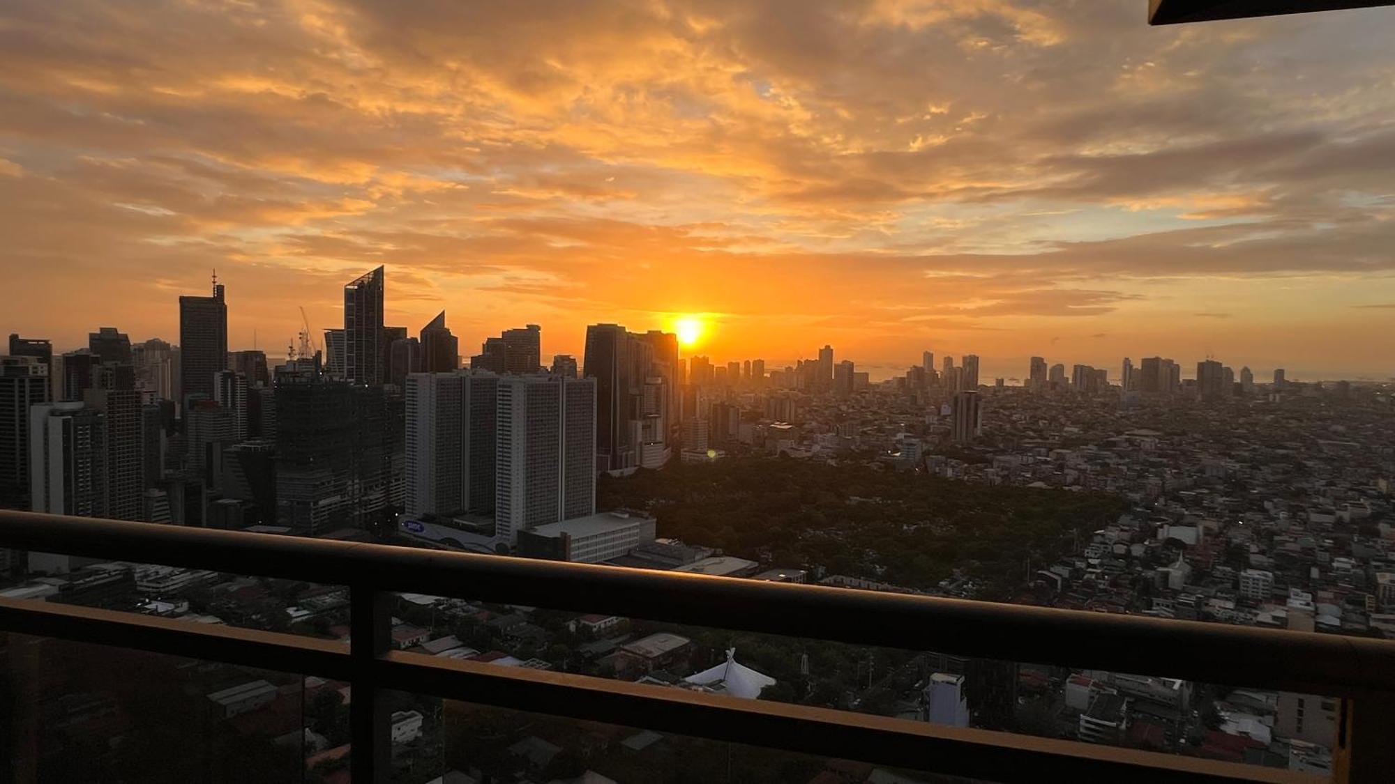 The Milano Residences Makati City Luaran gambar