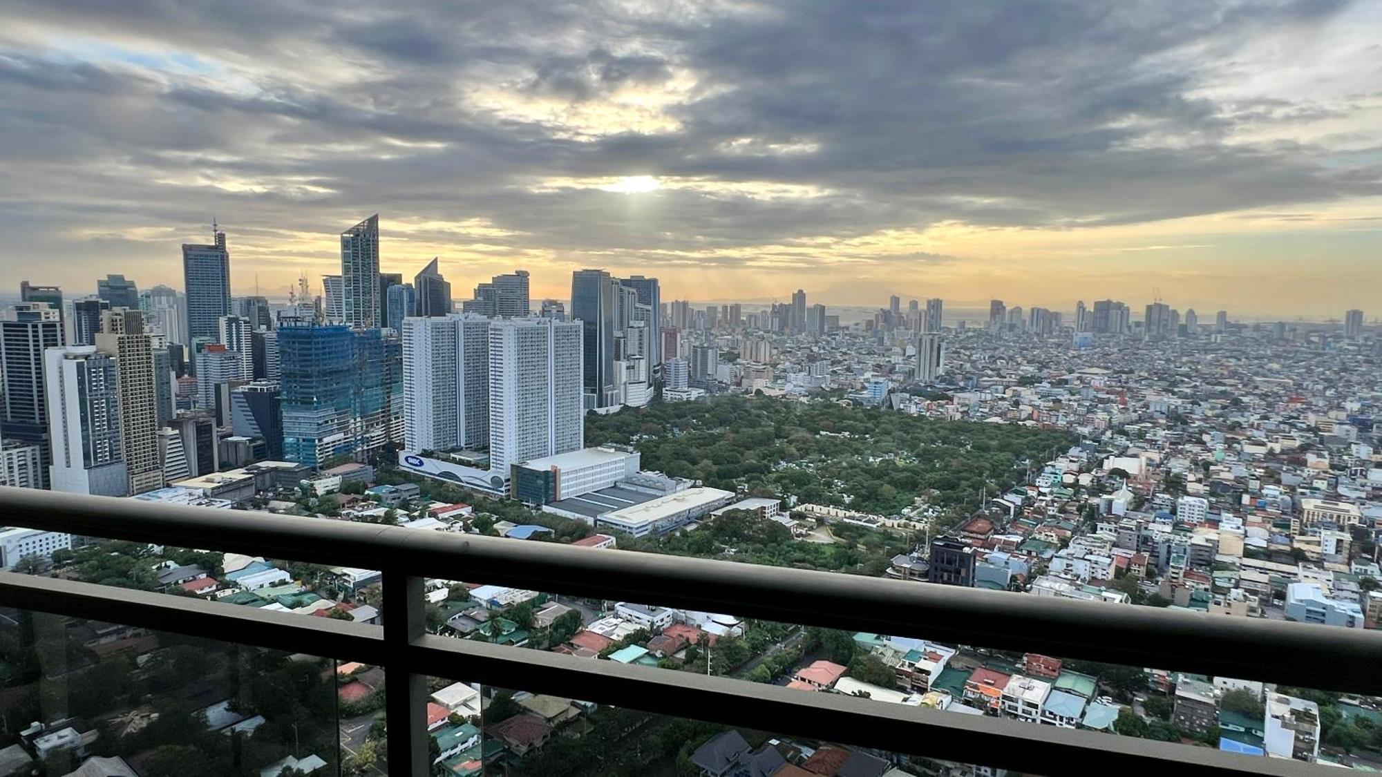 The Milano Residences Makati City Luaran gambar